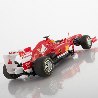 Nuotolinio valdymo automobilis Ferrari F138