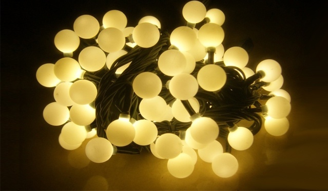 16m 200 LED lempučių girlianda "Maži burbulai".(Galimi spalvų pasirinkimai)