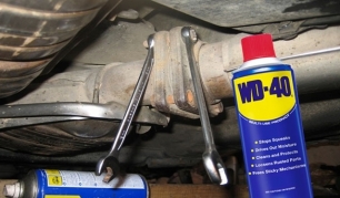 Stop rūdims! Universalus purškiamas tepalas WD-40!
