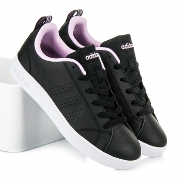 Juodi moteriški Adidas sportiniai kedai