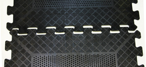 Kilimėlis treniruokliui inSPORTline juodas 0.6 mm