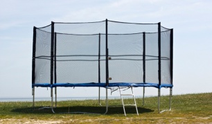 Batutas su apsauginiu tinkleliu 3,74 m