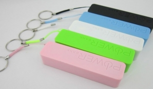 Universalus bevielis mobiliųjų įrenginių kroviklis MOBILE POWER BANK Universalus bevielis mobiliųjų įrenginių kroviklis MOBILE POWER BANK