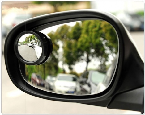 Klijuojami papildomi veidrodėliai automobiliui
