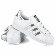 Balti moteriški Adidas sportiniai kedai