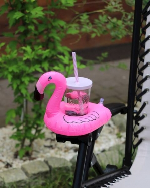 Pripučiamas gėrimų laikiklis "Flamingas"