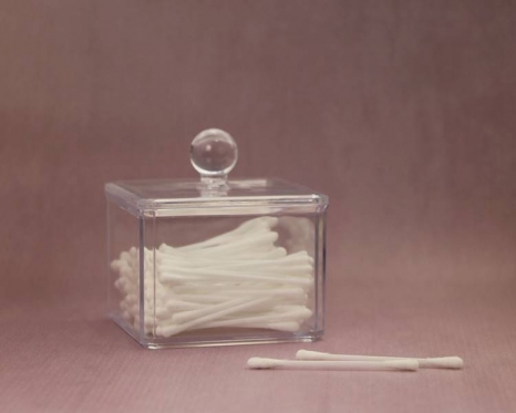 Elegantiška plastikinė dėžutė kosmetikos priemonėms, 11,5 x 9 x 9 cm