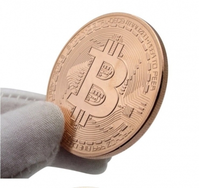 bitcoin prieš kitas monetas