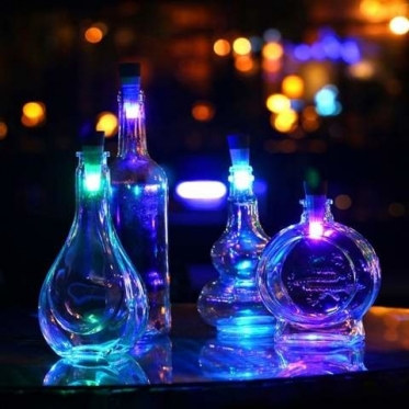 Butelio kaištis su LED apšvietimu