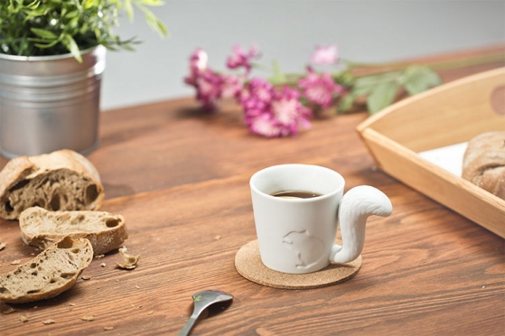 Puodelis su voverės atvaizdu ir uodegos formos rankenėle, 160 ml