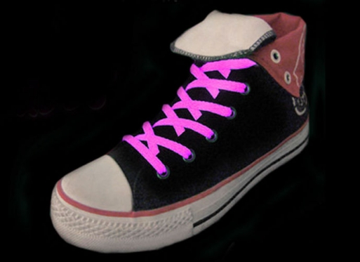 Šviečiantys tamsoje batų raišteliai, 99 x 0,7 cm (rožinė)