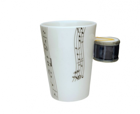 Puodelis su mėlyno būgno formos rankena, 250 ml