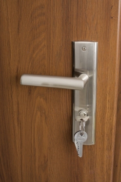 Nerūdijančio plieno rakto formos atlenkiamas peilis