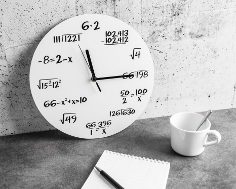 Sieninis laikrodis "Matematika" (balta)