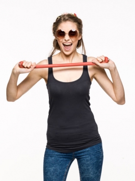 Antistresinė pieniška dešrelė, 18 x 4 cm