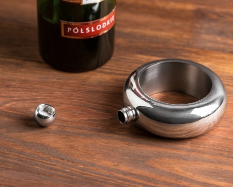 Du viename nerūdijančio plieno apyrankė ir gertuvė, 100 ml