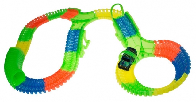 "72 toys" lenktynių trasa su mašinėle, 128 dalys