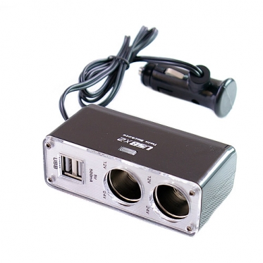 Automobilio 12 V lizdo šakotuvas su 2 USB jungtimis