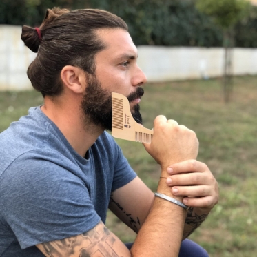Šukų rinkinys barzdai ir ūsams "Beard and Mustache"