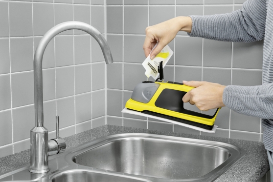 Belaidis langų valymo įrenginys "Karcher KV 4"