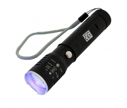 Fokusuojamas UV LED žibintuvėlis "Cree", 15,5 x 3,5 cm