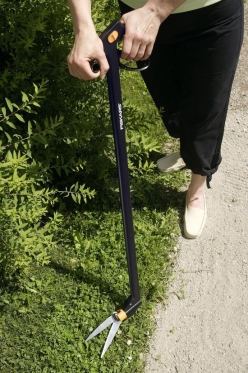 "Fiskars" prailgintos žirklės žolei "GS46", 112 cm