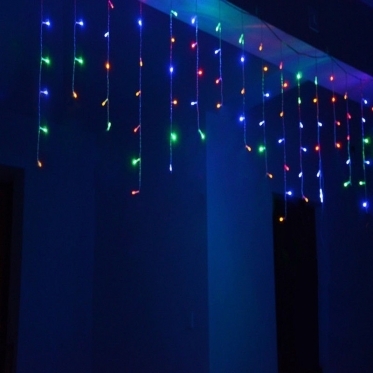 7,5 m 200 LED varveklių šventinė girlianda (įvairiaspalvė)