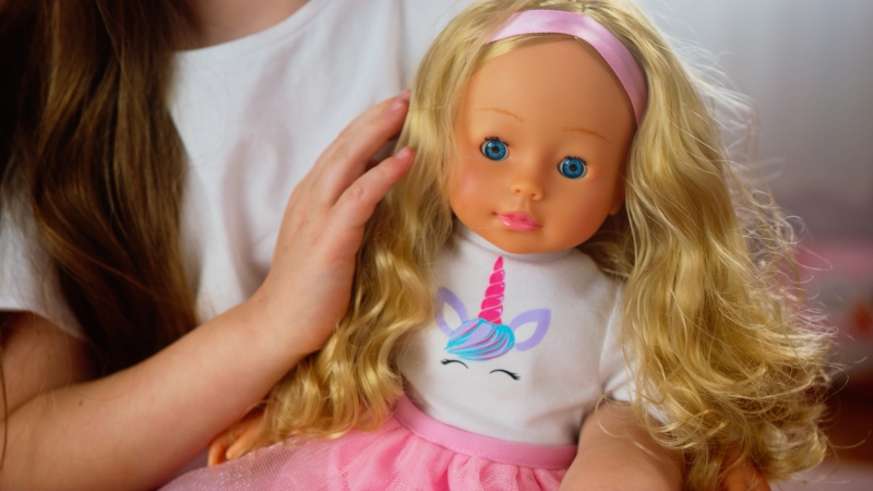 Bo. Kalbanti Ir Dainuojanti Lėlė Milana, 40 Cm, Rusų K.