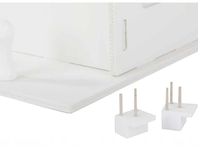 Pakabinama Vonios Lentyna, Balta